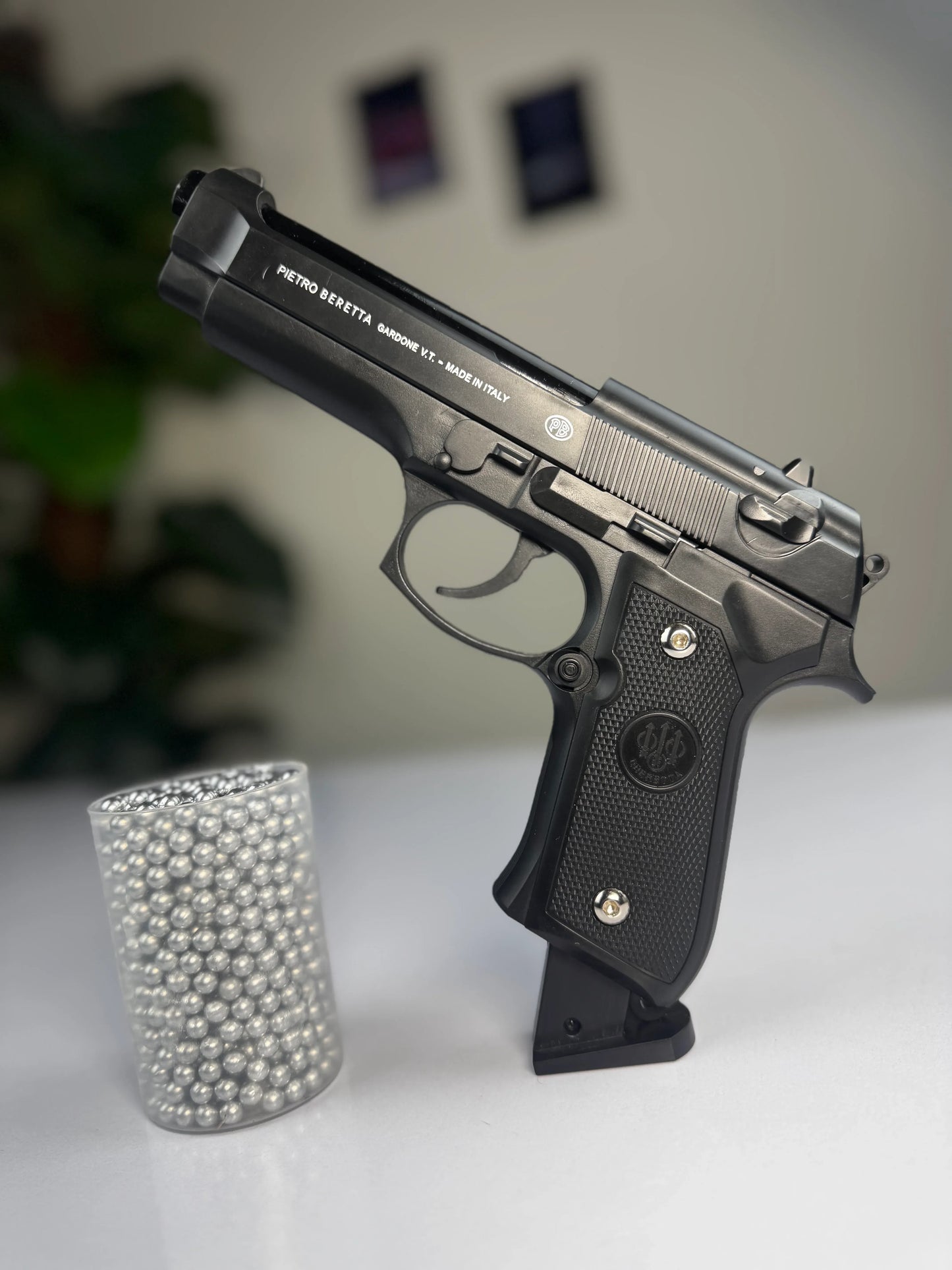 Black M92 Beretta Airsoft Toy Gun – Realistic, Durable & Perfect for Airsoft Enthusiasts